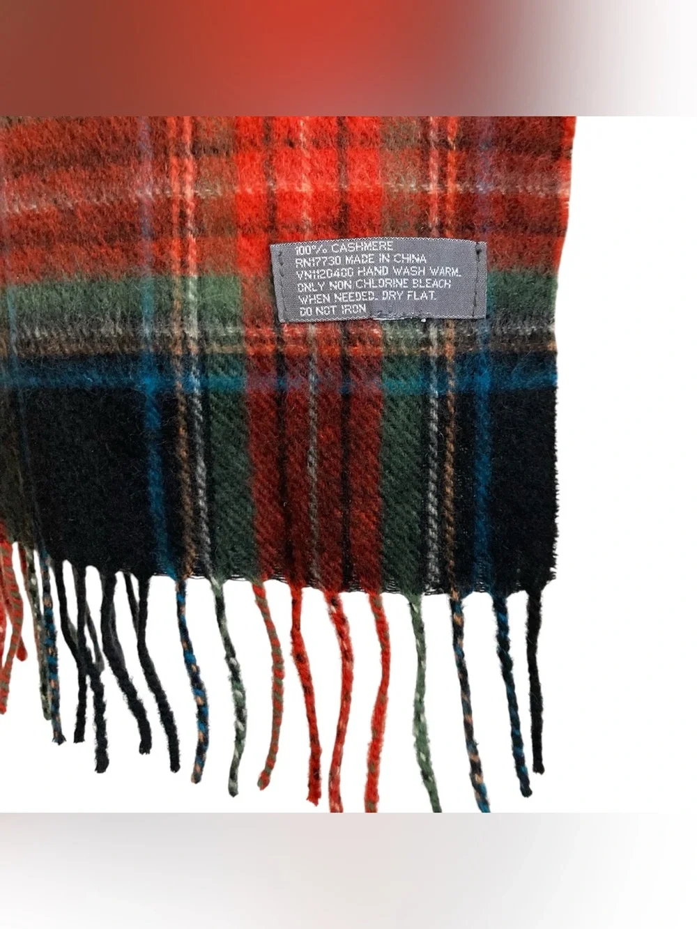 100% Cashmere Plaid Fringe Scarf